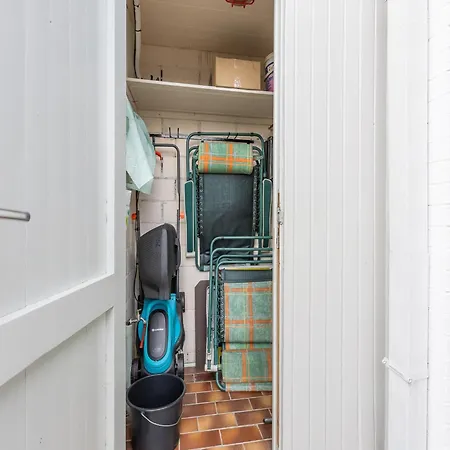 Holiday home Peacefully Located Near The Sea *