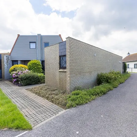 Дом отдыха Peacefully Located Near The Sea