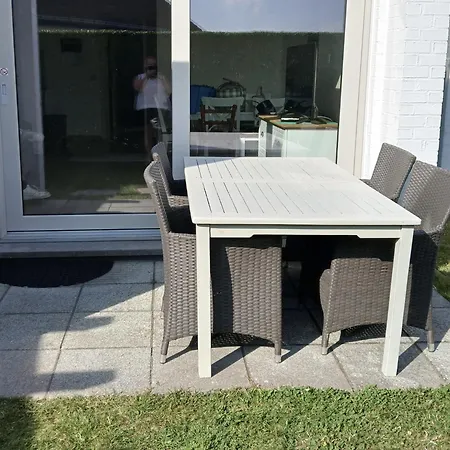 Peacefully Located Near The Sea Holiday home Middelkerke